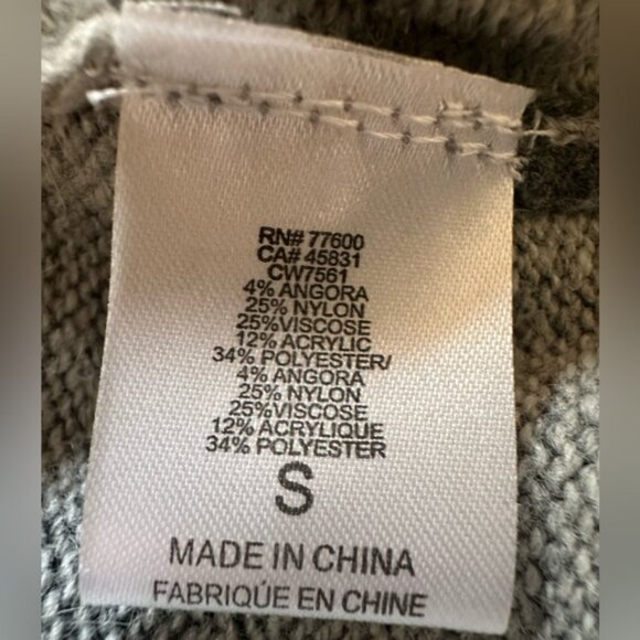 Chaser Full-Zip Cropped Camo Sweater with Hood - NWT - Picture 5 of 7